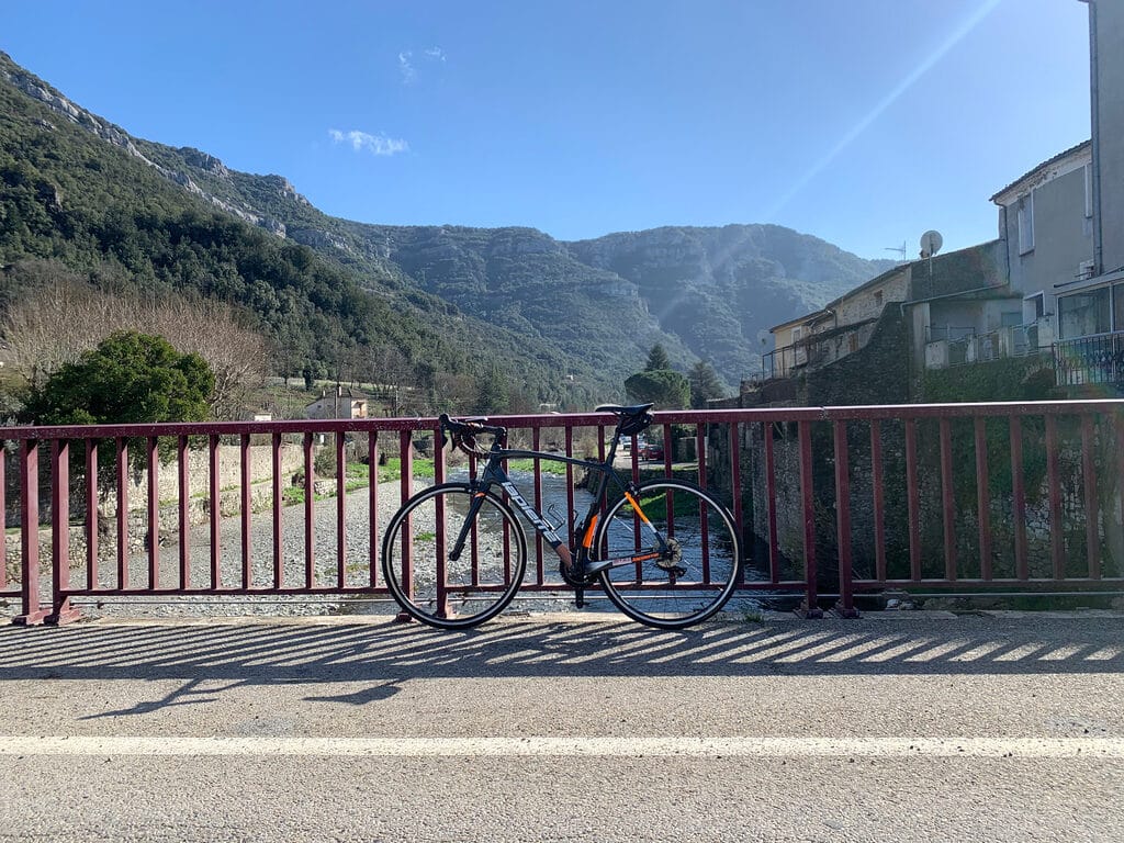 velo de route et pont 2