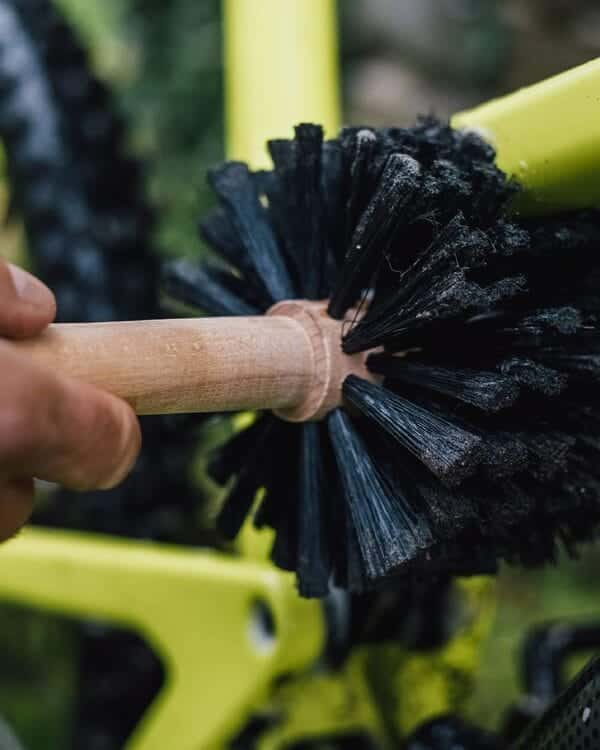 brosse peaty’s pour detailing (copie)