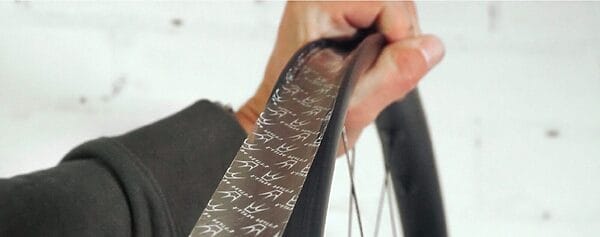 fond de jante tubeless flap peaty's rim job 30mm x 9 mètres