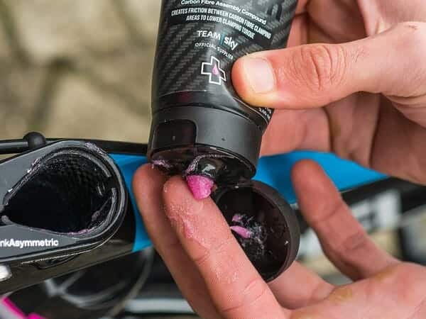 pate de montage carbon gripper muc off